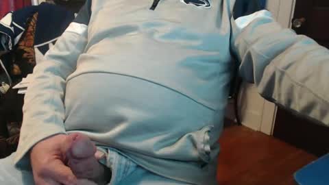 Snapshot of scottbearfun chatting on February 2025 04:25:01 PM scottbearfun online show from February 2025 04:25:01 PM