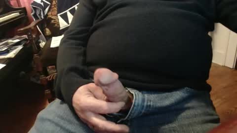 Snapshot of scottbearfun chatting on February 2025 04:35:02 PM scottbearfun online show from February 2025 04:35:02 PM