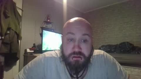 Snapshot of scottish_alien chatting on April 2026 10:12:01 PM Richard James online show from April 2026 10:12:01 PM
