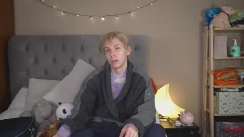 Snapshot of scottish_twink01 chatting on February 2026 01:12:01 AM danny online show from February 2026 01:12:01 AM