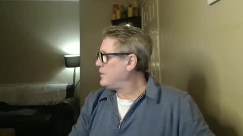 Snapshot of scottsman214 chatting on February 2025 07:03:01 PM James online show from February 2025 07:03:01 PM