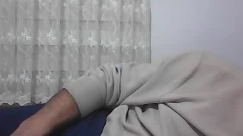 Snapshot of screw2 chatting on January 2025 10:04:02 PM Evren online show from January 2025 10:04:02 PM