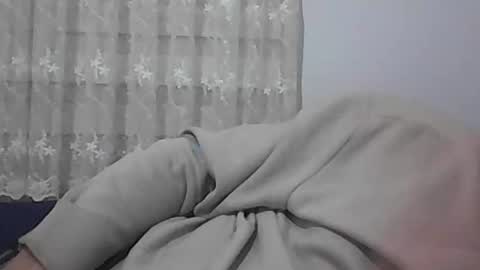 Snapshot of screw2 chatting on January 2025 08:37:02 PM Evren online show from January 2025 08:37:02 PM