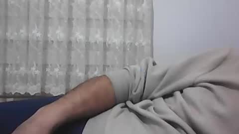 Snapshot of screw2 chatting on January 2025 08:59:01 PM Evren online show from January 2025 08:59:01 PM