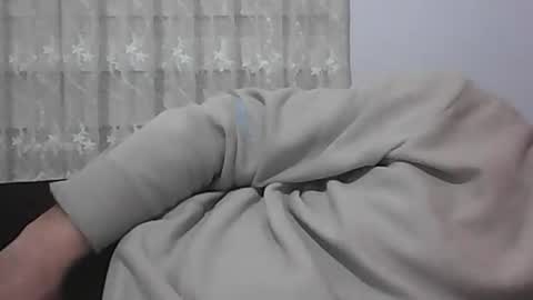 Snapshot of screw2 chatting on January 2025 04:50:02 PM Evren online show from January 2025 04:50:02 PM