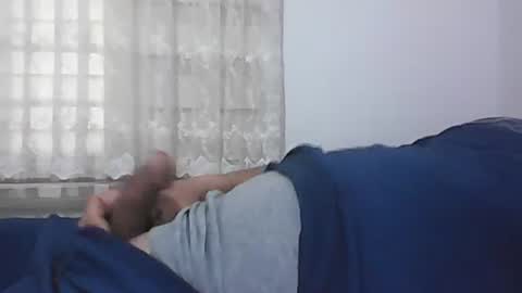 Snapshot of screw2 chatting on January 2025 06:53:02 AM Evren online show from January 2025 06:53:02 AM