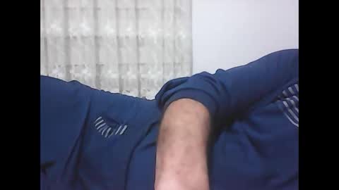 Snapshot of screw2 chatting on January 2025 09:16:01 PM Evren online show from January 2025 09:16:01 PM