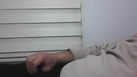 Snapshot of screw2 chatting on February 2025 09:48:01 PM Evren online show from February 2025 09:48:01 PM