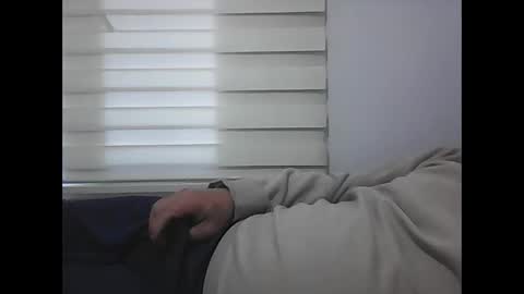 Snapshot of screw2 chatting on February 2025 01:35:02 PM Evren online show from February 2025 01:35:02 PM