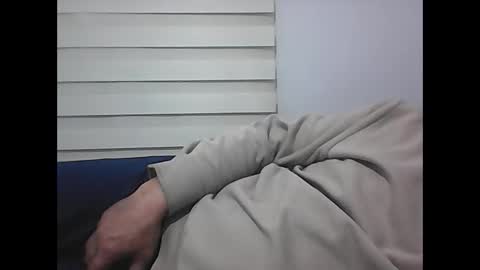 Snapshot of screw2 chatting on February 2025 04:40:02 PM Evren online show from February 2025 04:40:02 PM