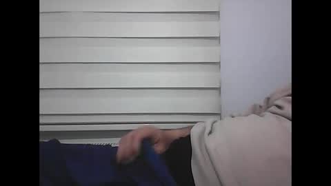 Snapshot of screw2 chatting on February 2025 08:33:02 PM Evren online show from February 2025 08:33:02 PM