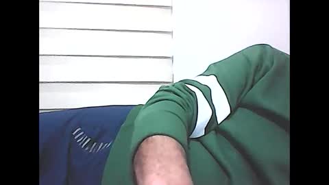 Snapshot of screw2 chatting on March 2025 04:41:01 PM Evren online show from March 2025 04:41:01 PM