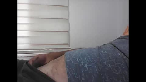 Snapshot of screw2 chatting on October 2025 08:34:02 AM Evren online show from October 2025 08:34:02 AM