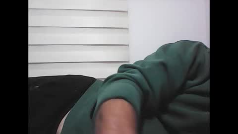 Snapshot of screw2 chatting on October 2025 07:47:02 PM Evren online show from October 2025 07:47:02 PM