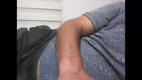 Snapshot of screw2 chatting on October 2025 07:03:02 PM Evren online show from October 2025 07:03:02 PM