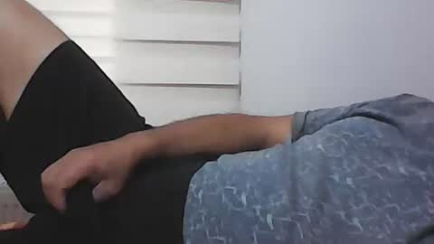 Snapshot of screw2 chatting on October 2025 07:09:02 AM Evren online show from October 2025 07:09:02 AM