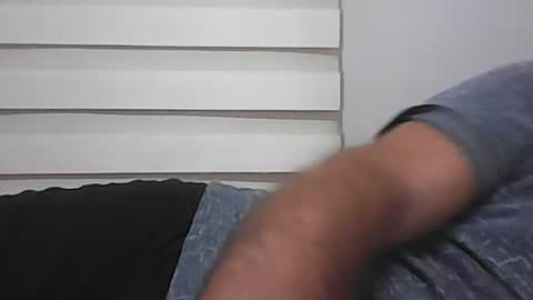 Snapshot of screw2 chatting on October 2025 06:41:02 PM Evren online show from October 2025 06:41:02 PM