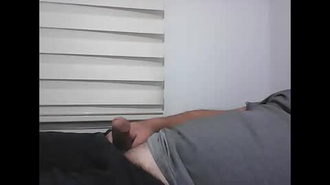 Snapshot of screw2 chatting on November 2025 07:02:01 PM Evren online show from November 2025 07:02:01 PM