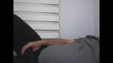 Snapshot of screw2 chatting on November 2025 06:52:02 PM Evren online show from November 2025 06:52:02 PM