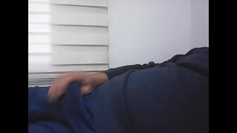 Snapshot of screw2 chatting on December 2025 08:20:02 AM Evren online show from December 2025 08:20:02 AM