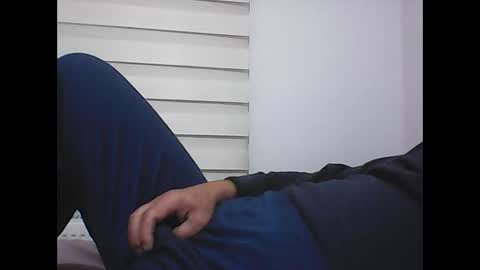 Snapshot of screw2 chatting on December 2025 08:24:02 PM Evren online show from December 2025 08:24:02 PM