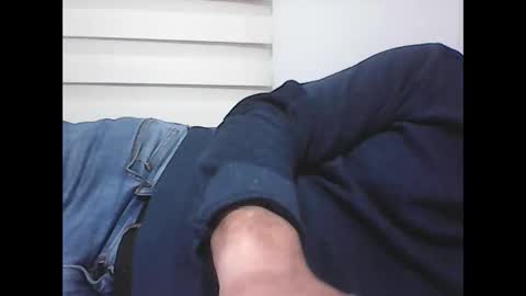 Snapshot of screw2 chatting on January 2026 06:22:01 PM Evren online show from January 2026 06:22:01 PM