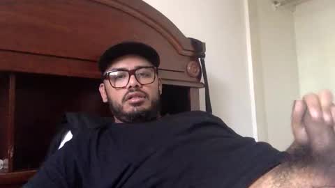 scrwedup_jux online show from May 2026 03:50:02 PM