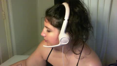 Danni online show from October 2025 12:01:02 AM