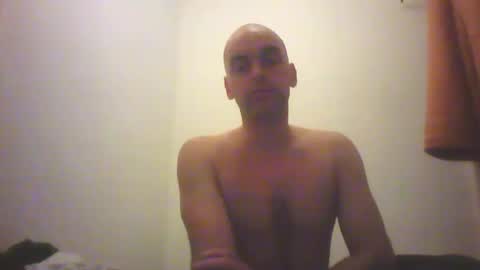 Snapshot of sean20775 chatting on October 2025 01:24:02 AM Sean online show from October 2025 01:24:02 AM