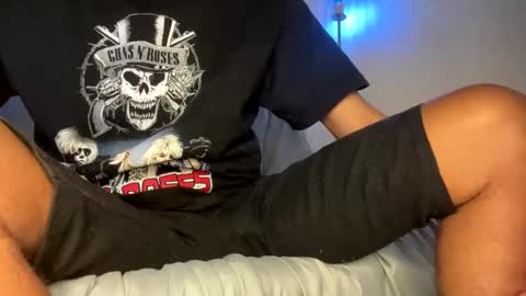 Snapshot of seanpablosanz chatting on November 2025 01:43:02 PM Sean pablo Sanz online show from November 2025 01:43:02 PM