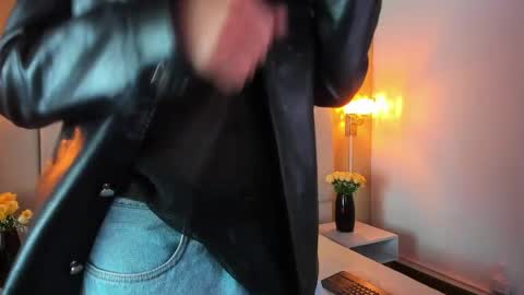 Sean online show from October 2025 05:08:01 AM