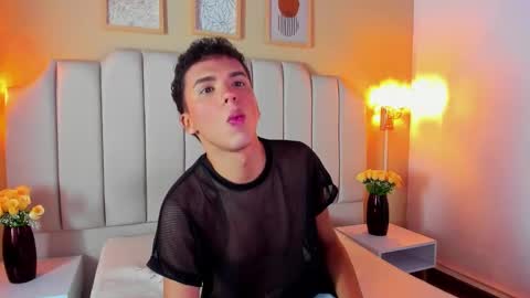 Sean online show from October 2025 04:02:01 AM