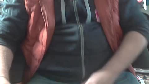 Falco J online show from November 2025 02:51:01 PM