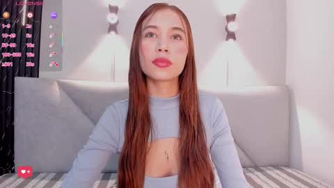 Snapshot of seattle_rousse chatting on October 2025 12:49:01 PM Rosie online show from October 2025 12:49:01 PM