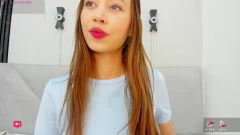 Snapshot of seattle_rousse chatting on December 2025 12:25:02 PM Rosie online show from December 2025 12:25:02 PM