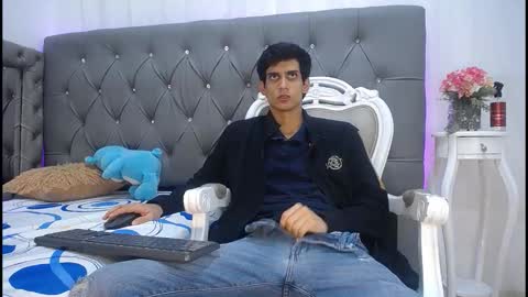 sebalexis7 online show from October 2025 02:22:02 AM