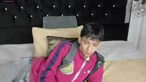 Sebastian Alvarez online show from May 2026 01:12:02 AM