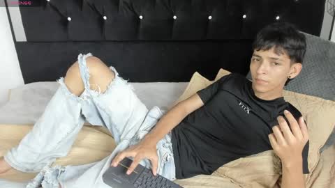 Sebastian Alvarez online show from May 2026 01:57:02 AM