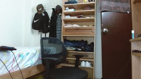 Sebas online show from February 2025 06:15:02 PM