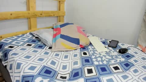 sebastian 0422 online show from January 2025 10:43:01 PM