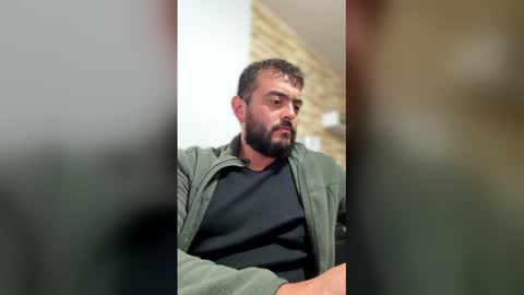 Snapshot of sebastian_ferreira chatting on January 2026 06:33:02 PM sebastian_ferreira online show from January 2026 06:33:02 PM