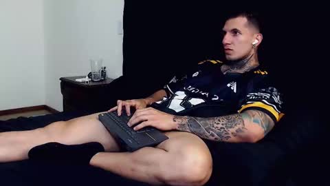 Snapshot of sebastian_muss chatting on October 2025 11:36:02 PM Sebastian online show from October 2025 11:36:02 PM