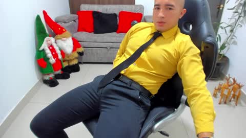 Snapshot of sebastian_oconnor77 chatting on December 2024 05:29:02 PM juan sebastian online show from December 2024 05:29:02 PM