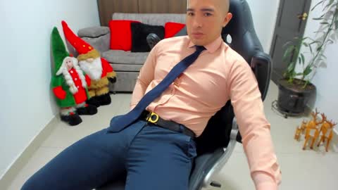 Snapshot of sebastian_oconnor77 chatting on December 2024 02:47:02 PM juan sebastian online show from December 2024 02:47:02 PM