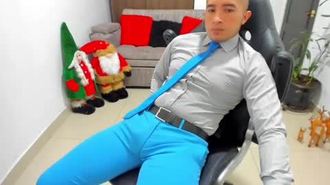 Snapshot of sebastian_oconnor77 chatting on January 2025 03:19:01 PM juan sebastian online show from January 2025 03:19:01 PM