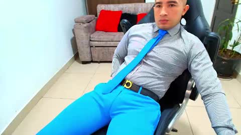 Snapshot of sebastian_oconnor77 chatting on February 2025 03:28:02 PM juan sebastian online show from February 2025 03:28:02 PM