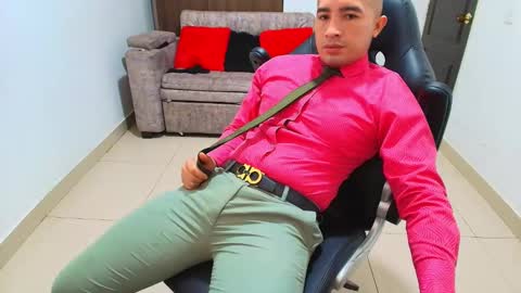 Snapshot of sebastian_oconnor77 chatting on February 2025 03:24:02 PM juan sebastian online show from February 2025 03:24:02 PM