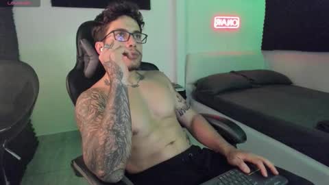 Lucian Sinclair online show from November 2025 02:56:01 AM