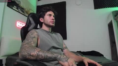 Snapshot of sebastianortizm chatting on February 2026 02:21:01 AM Lucian Sinclair online show from February 2026 02:21:01 AM