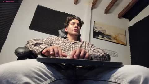 Snapshot of sebastianortizm chatting on March 2026 02:04:02 AM Lucian Sinclair online show from March 2026 02:04:02 AM